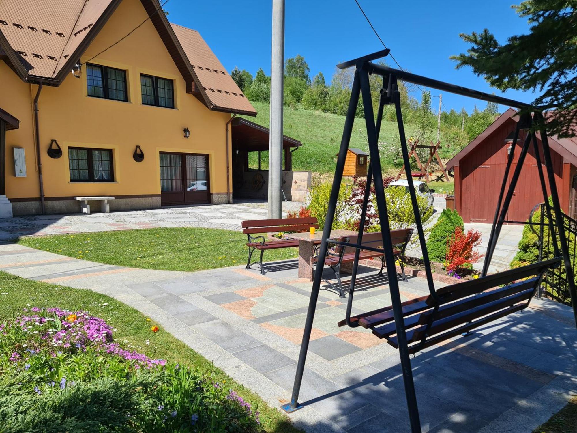 Pod Laskiem Krosnica  Esterno foto